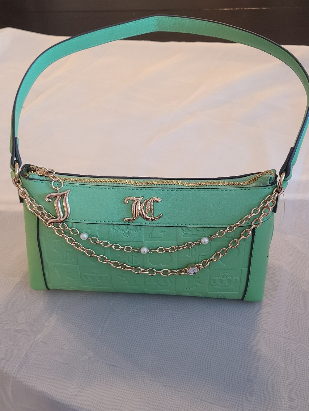 NWOT Juicy Couture Embossed Mint Green Shoulder Bag with Gold Chain - Picture 4 of 15